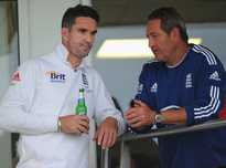 Kevin Pietersen's views in his controversial autobiography has not impressed Graham Gooch.